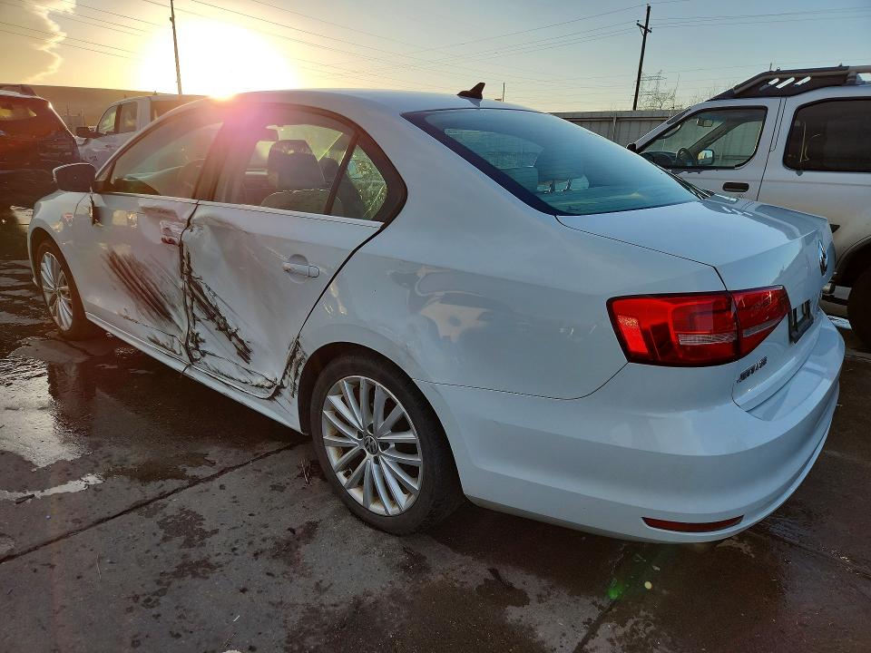 75498285 :رقم المزاد ، 3VWD17AJ0FM264059 vin ، 2015 Volkswagen Jetta مزاد بيع