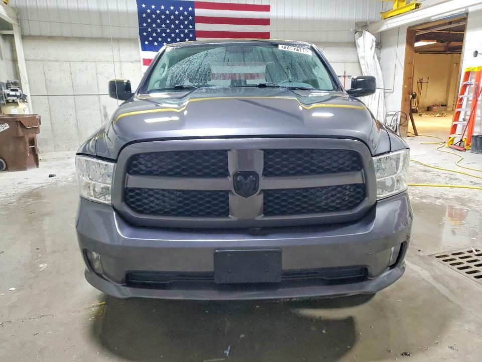 77487195 :رقم المزاد ، 1C6RR7FT6JS175020 vin ، 2018 Ram 1500 مزاد بيع