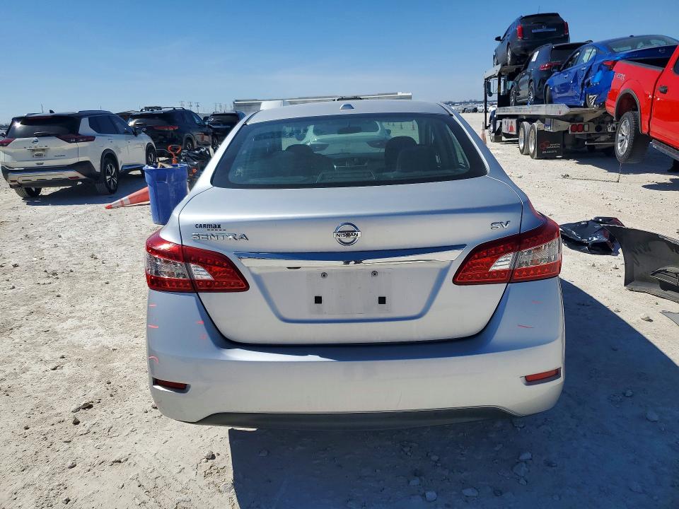 2015 Nissan Sentra მანქანა იყიდება აუქციონზე, vin: 3N1AB7AP1FY339791, აუქციონის ნომერი: 76187945