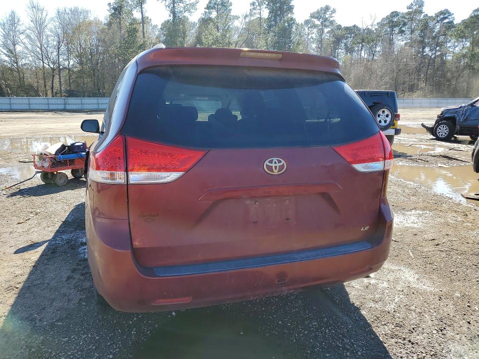 Продаж на аукціоні авто 2013 Toyota Sienna, vin: 5TDKK3DC8DS314958, номер лоту: 76047875