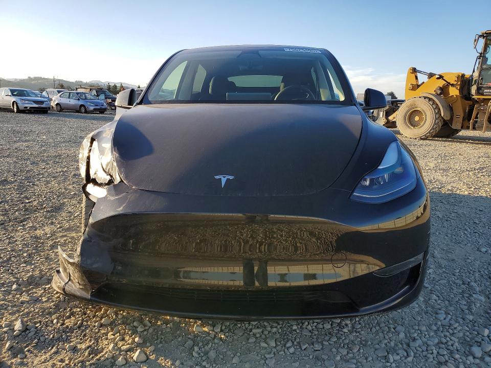 75625405 :رقم المزاد ، 7SAYGDEE6PF608159 vin ، 2023 Tesla Model Y مزاد بيع