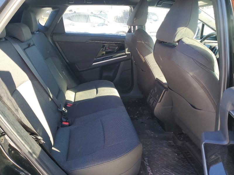 Продажа на аукционе авто 2024 Toyota Bz4x, vin: JTMAAAAA4RA035002, номер лота: 75828985