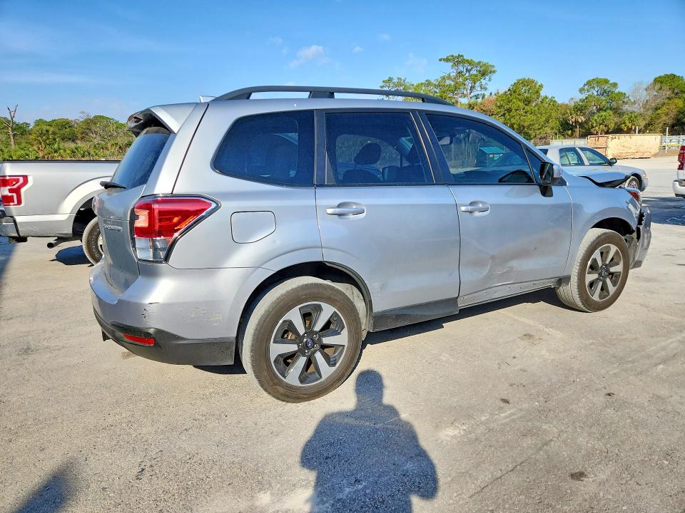 2018 Subaru Forester მანქანა იყიდება აუქციონზე, vin: JF2SJAEC8JH452510, აუქციონის ნომერი: 78053255