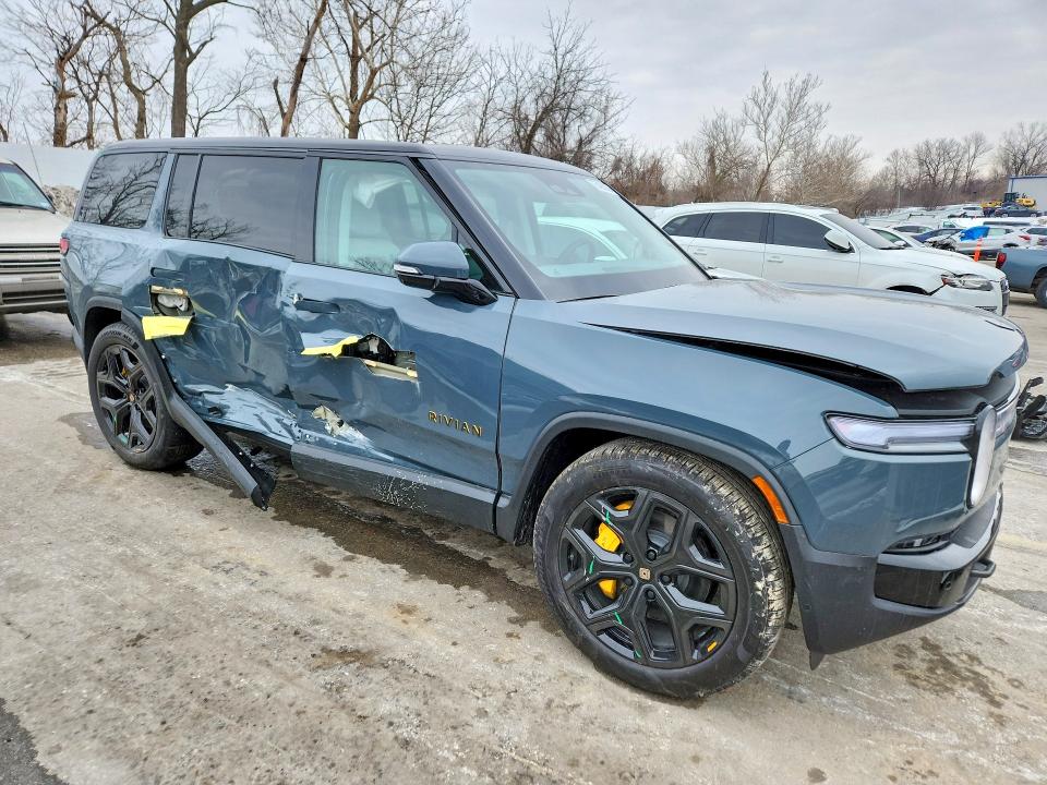 2026 Rivian R1s მანქანა იყიდება აუქციონზე, vin: 7PDSGBBP1TN081911, აუქციონის ნომერი: 75428385