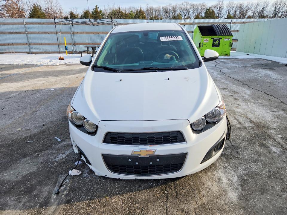 75666825 :رقم المزاد ، 1G1JC6SH3F4176665 vin ، 2015 Chevrolet Sonic مزاد بيع