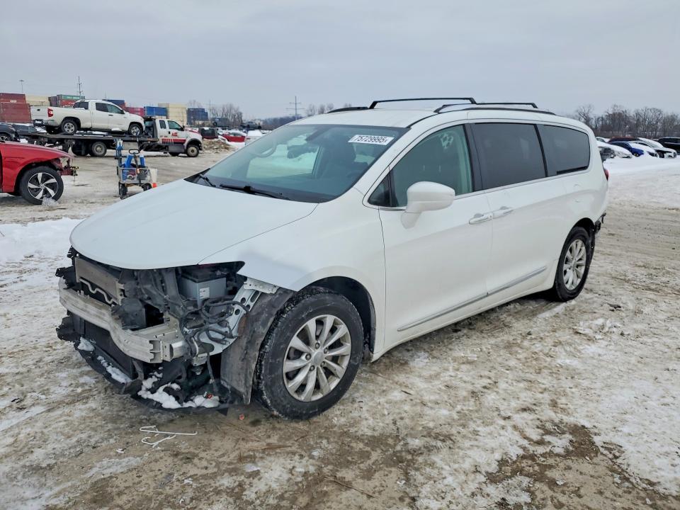 75729995 :رقم المزاد ، 2C4RC1BG9KR673179 vin ، 2019 Chrysler Pacifica مزاد بيع