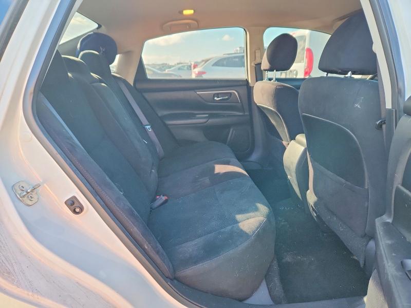 Продаж на аукціоні авто 2015 Nissan Altima, vin: 1N4AL3AP0FC464881, номер лоту: 77991065