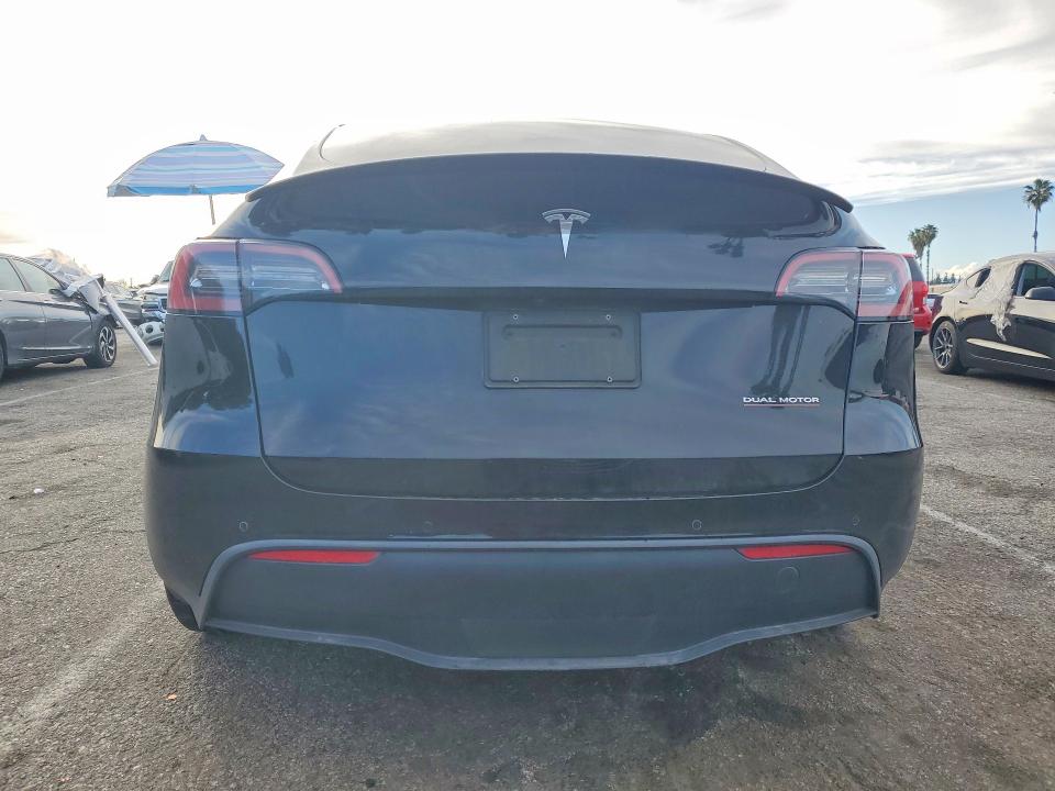 2022 Tesla Model Y მანქანა იყიდება აუქციონზე, vin: 7SAYGDEF1NF394834, აუქციონის ნომერი: 76286015