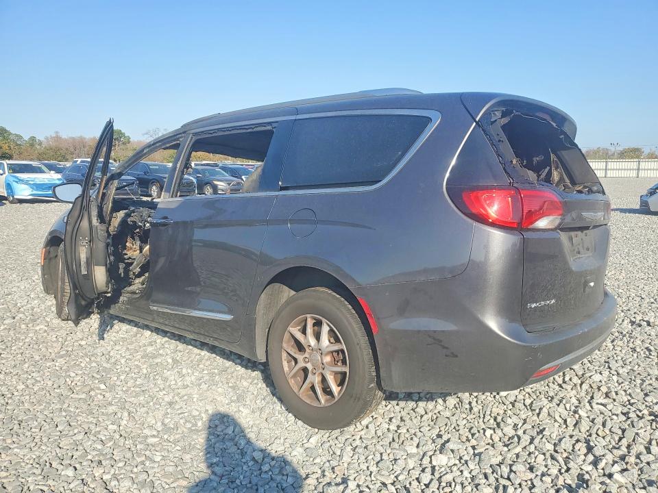 2020 Chrysler Pacifica მანქანა იყიდება აუქციონზე, vin: 2C4RC1BG4LR104001, აუქციონის ნომერი: 76873345