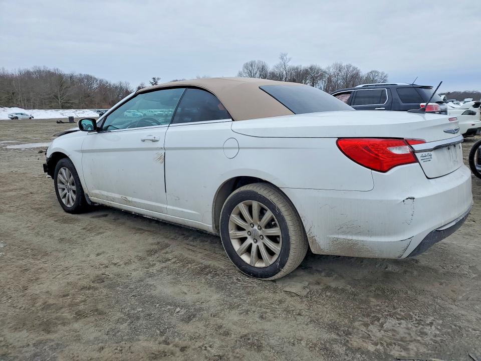2011 Chrysler 200 მანქანა იყიდება აუქციონზე, vin: 1C3BC2EB0BN613591, აუქციონის ნომერი: 77117035