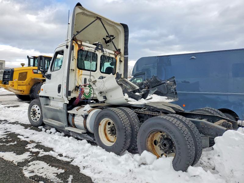 Продаж на аукціоні авто 2018 Freightliner Cascadia 1, vin: 1FUJGEDV6JLJP7082, номер лоту: 96349355