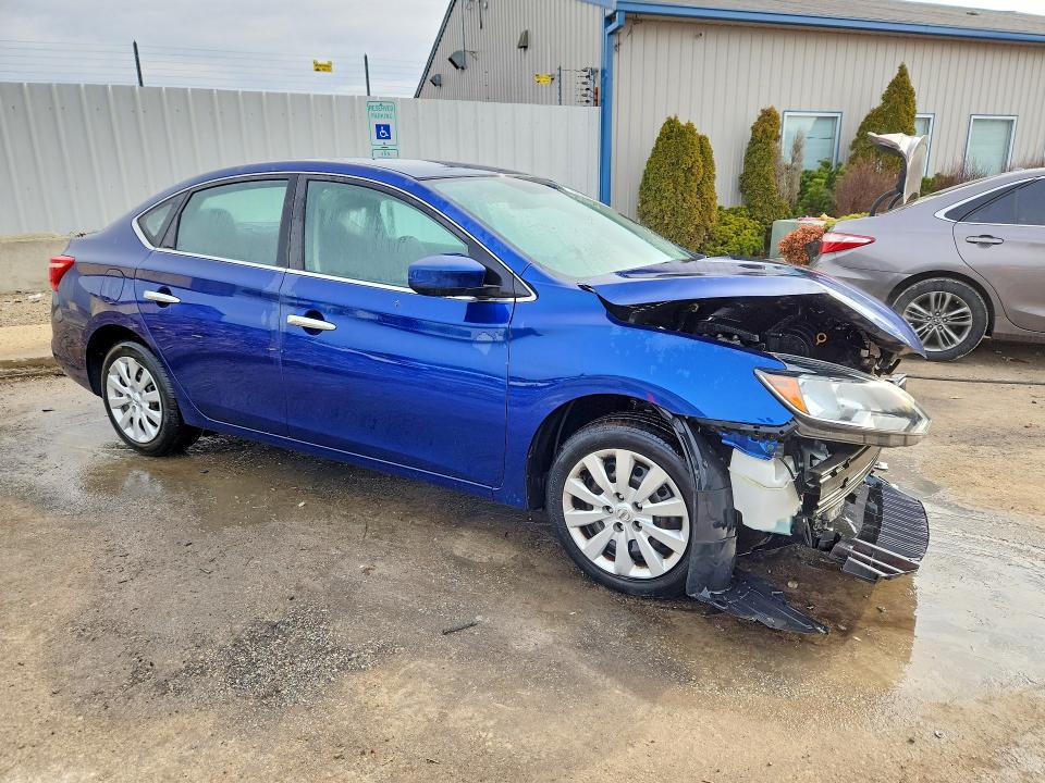 77709255 :رقم المزاد ، 3N1AB7AP8JY290100 vin ، 2018 Nissan Sentra مزاد بيع