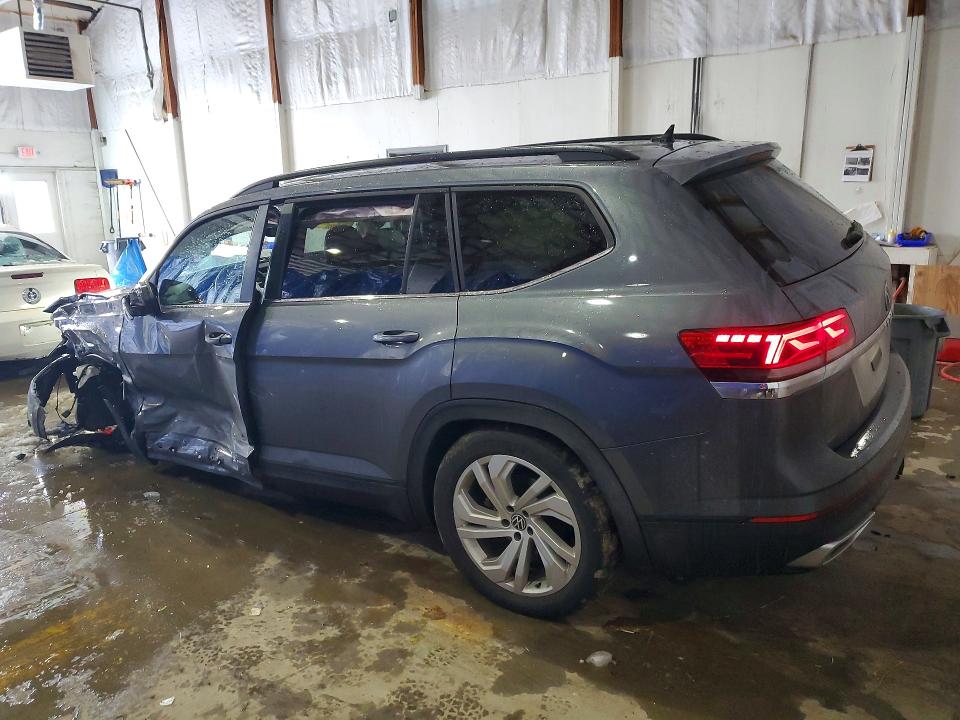 76438075 :رقم المزاد ، 1V2HR2CAXMC586640 vin ، 2021 Volkswagen Atlas مزاد بيع