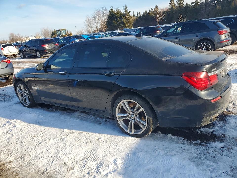 2013 Bmw 750 მანქანა იყიდება აუქციონზე, vin: WBAYB6C52DC998015, აუქციონის ნომერი: 78492435