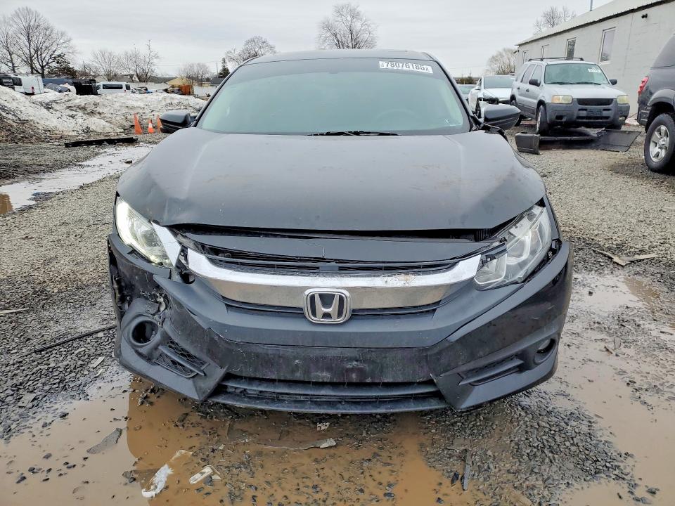 Продажа на аукционе авто 2016 Honda Civic, vin: 2HGFC1F75GH647318, номер лота: 78076185