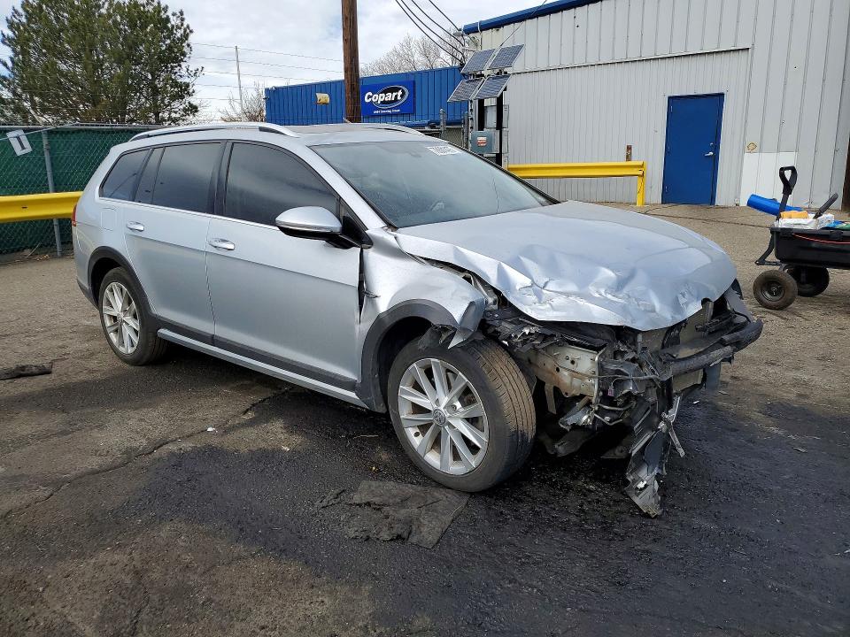 2017 Volkswagen Golf Alltrack მანქანა იყიდება აუქციონზე, vin: 3VWH17AU5HM512546, აუქციონის ნომერი: 65280786