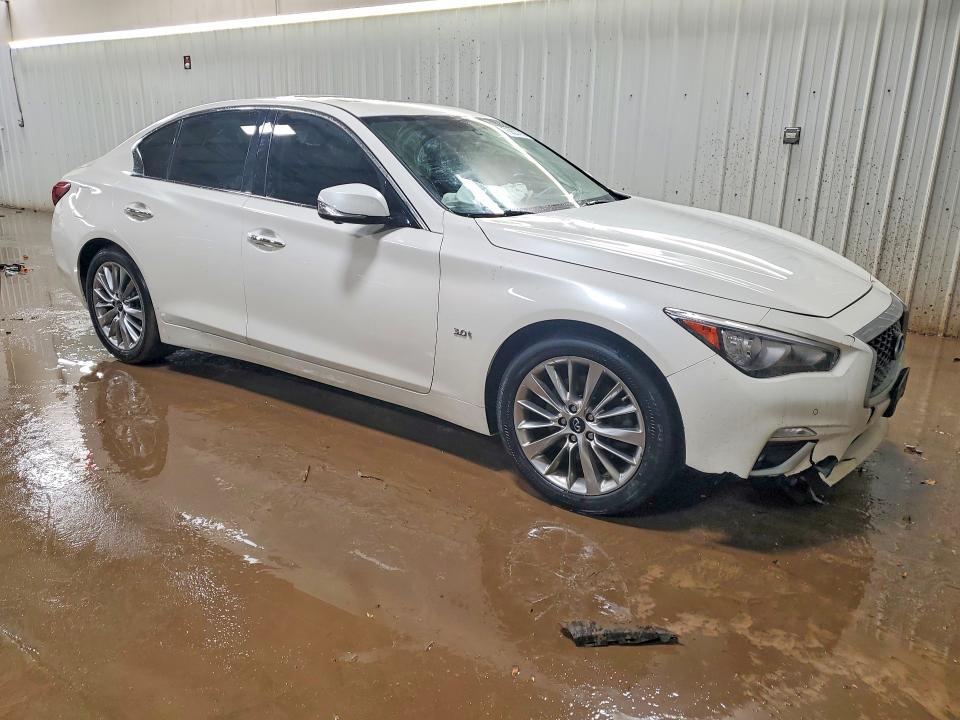 Продажа на аукционе авто 2019 Infiniti Q50, vin: JN1EV7AR4KM555626, номер лота: 76923705