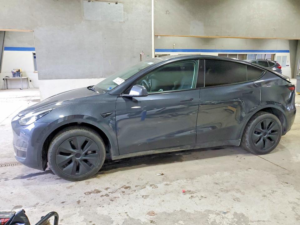 Продажа на аукционе авто 2025 Tesla Model Y, vin: 7SAYGDEEXSA354073, номер лота: 79030475