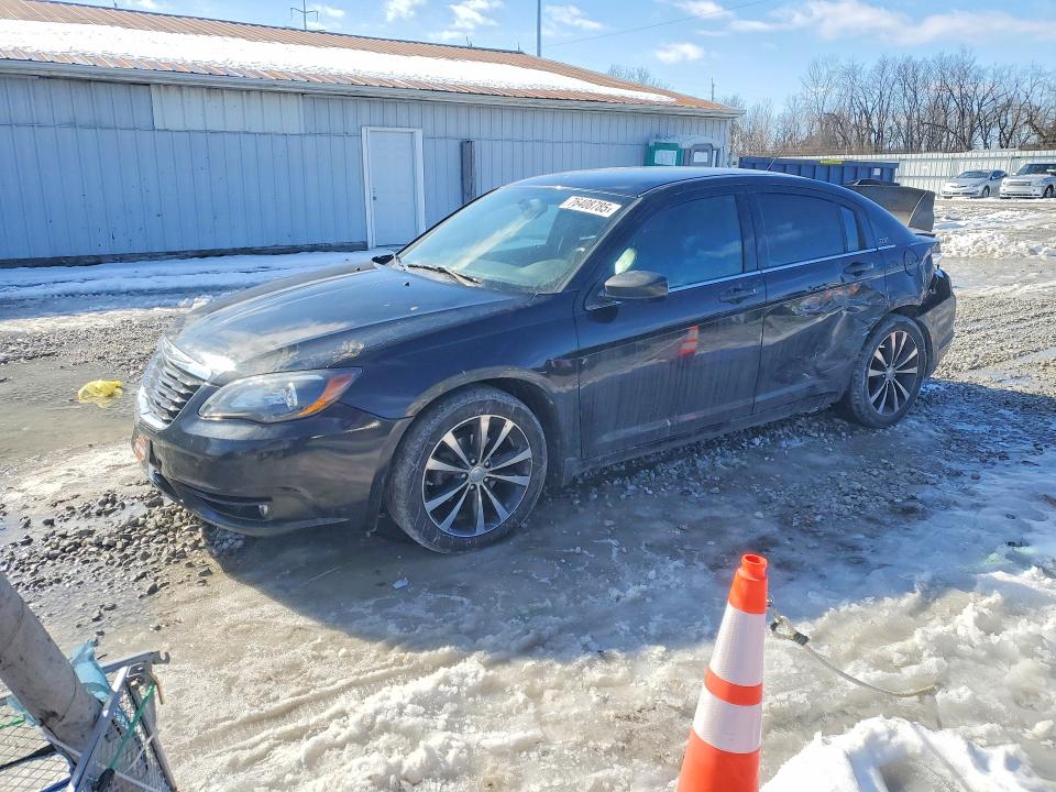76408785 :رقم المزاد ، 1C3BC8FG8BN612511 vin ، 2011 Chrysler 200 مزاد بيع