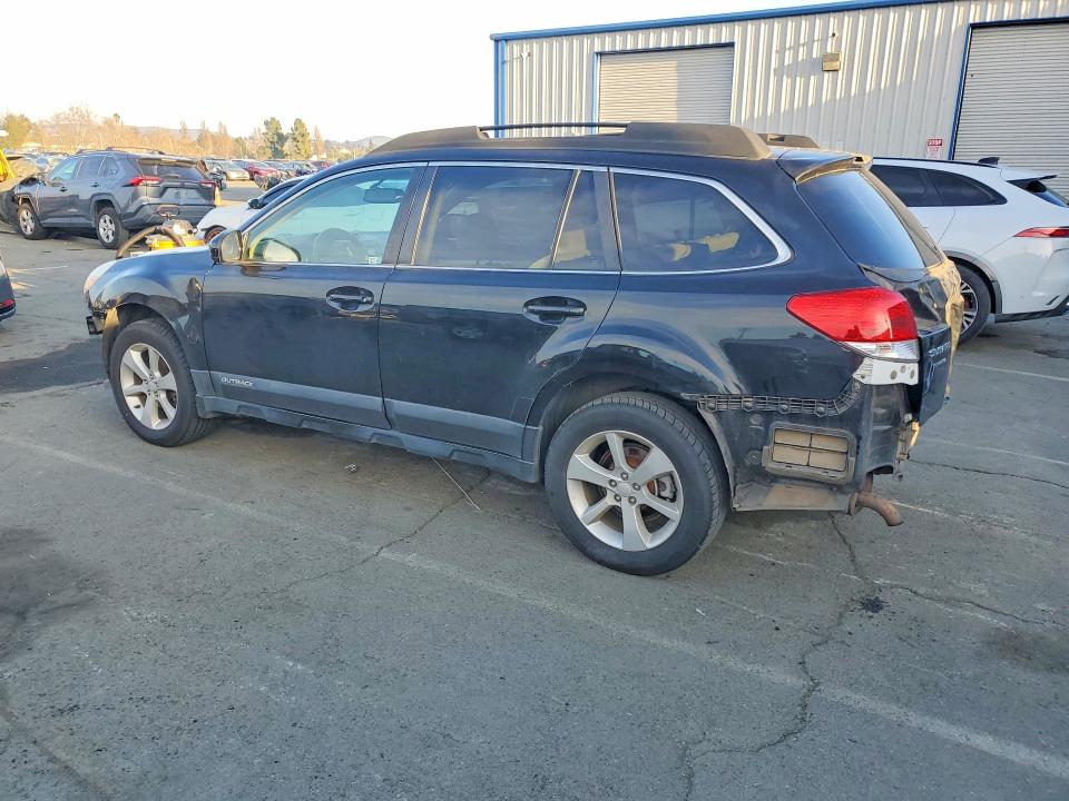 2013 Subaru Outback მანქანა იყიდება აუქციონზე, vin: 4S4BRBCC4D3223030, აუქციონის ნომერი: 75886775