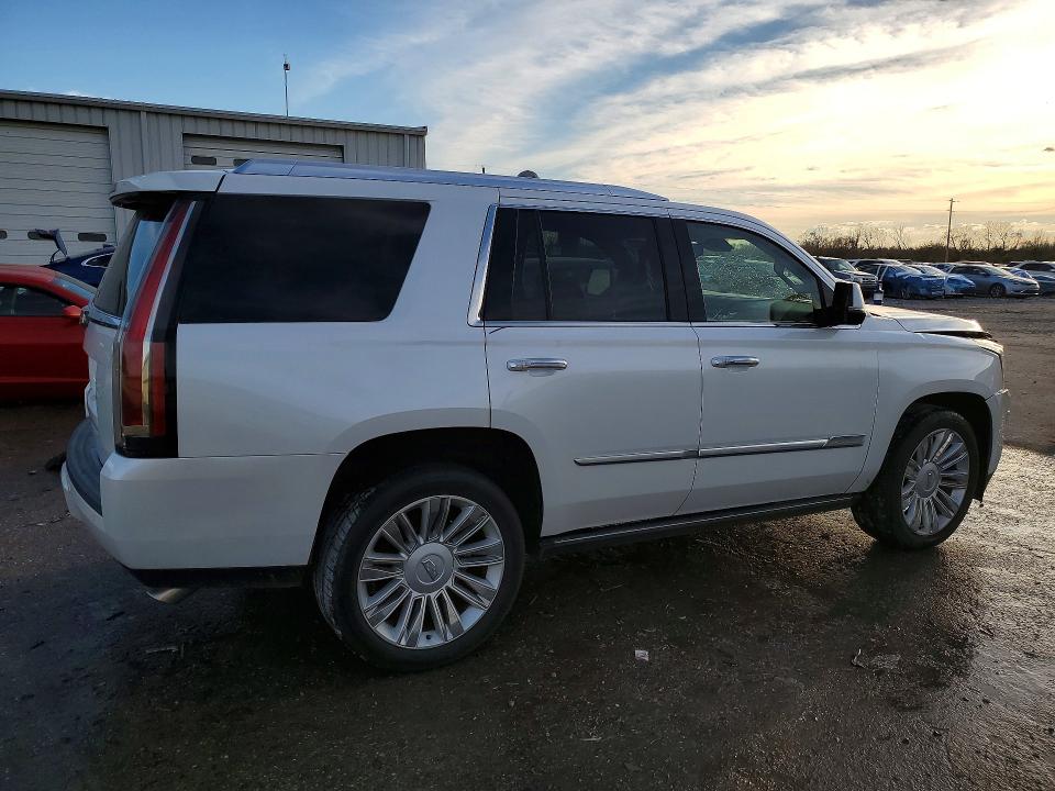 77905255 :رقم المزاد ، 1GYS4DKJ5GR431069 vin ، 2016 Cadillac Escalade مزاد بيع