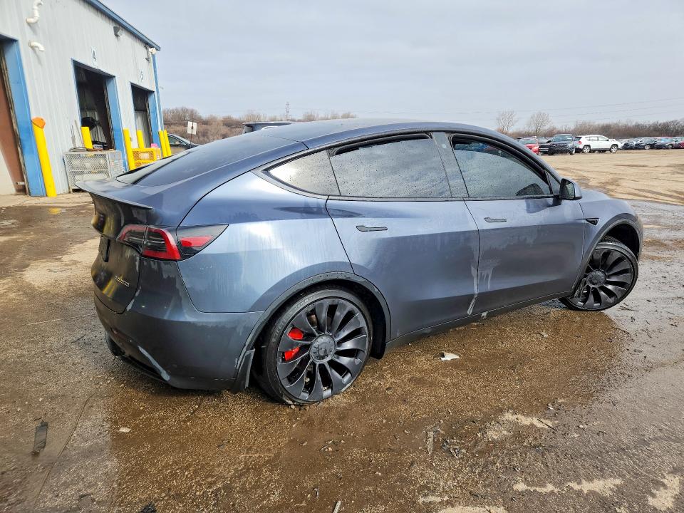 77837495 :رقم المزاد ، 7SAYGDEF3PF711984 vin ، 2023 Tesla Model Y مزاد بيع