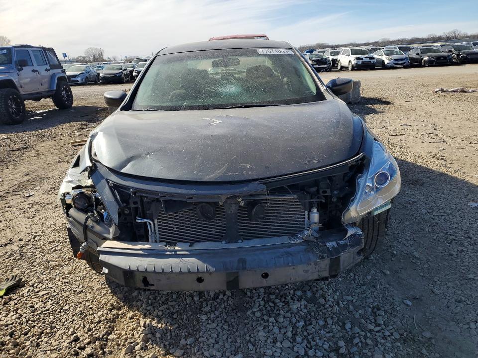 2013 Nissan Altima მანქანა იყიდება აუქციონზე, vin: 1N4AL3AP6DC193368, აუქციონის ნომერი: 77671865