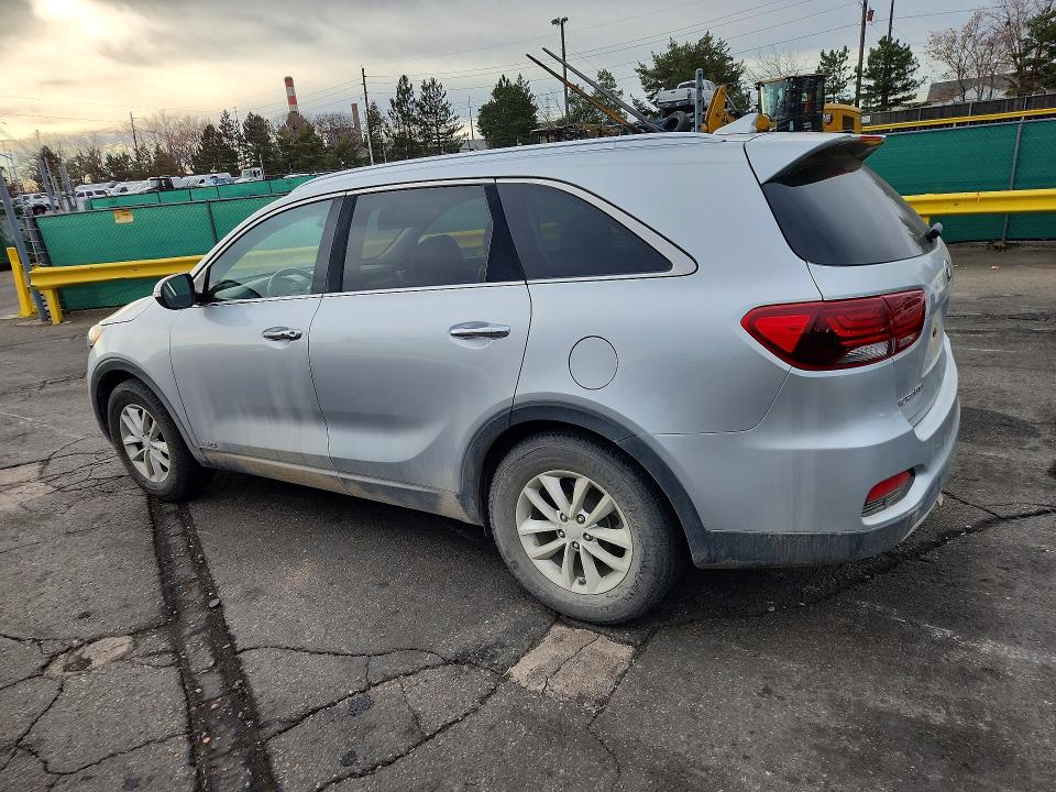 Продажа на аукционе авто 2019 Kia Sorento, vin: 5XYPHDA5XKG590875, номер лота: 77394965