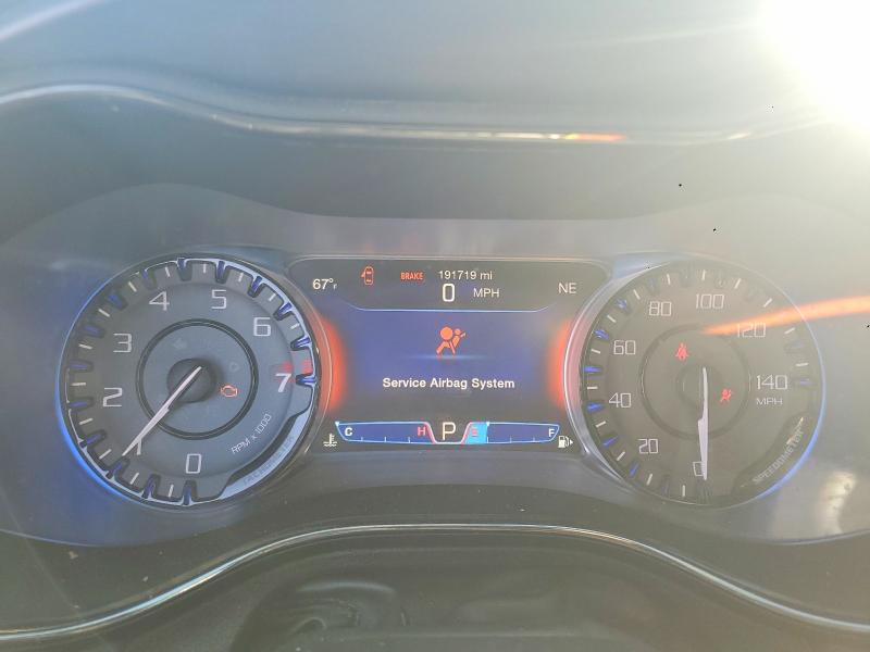 78799665 :رقم المزاد ، 1C3CCCBG3FN519060 vin ، 2015 Chrysler 200 مزاد بيع