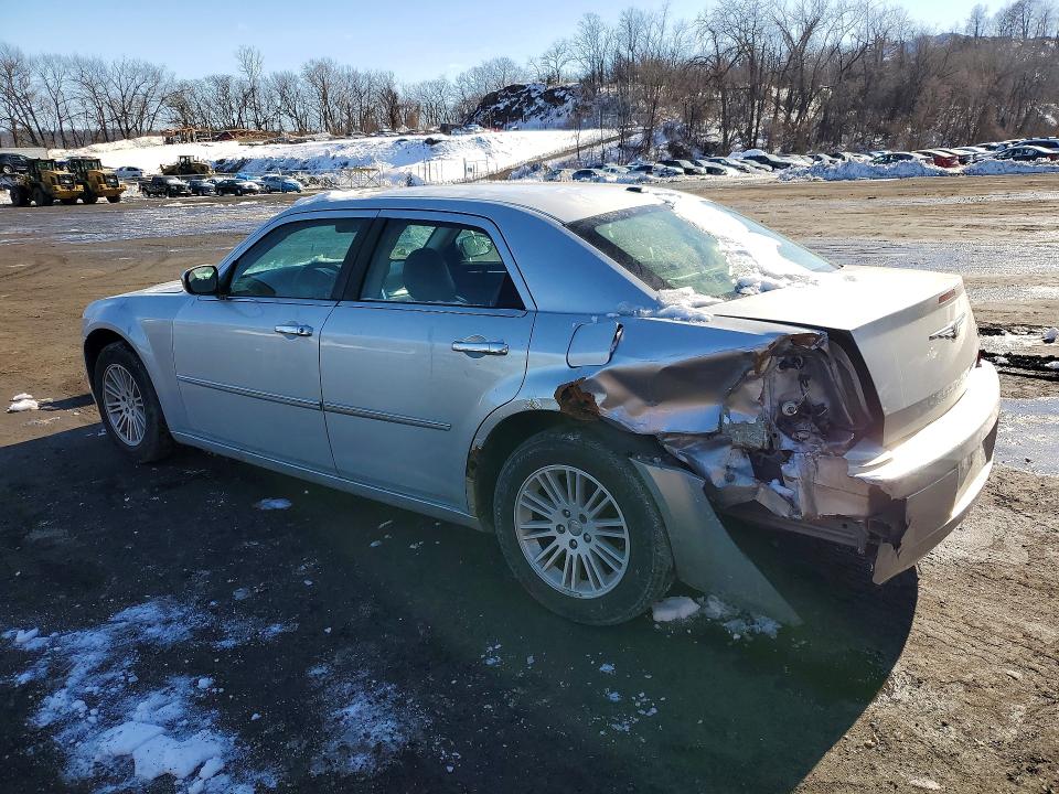 Продажа на аукционе авто 2010 Chrysler 300, vin: 2C3CA5CV0AH195713, номер лота: 75890465