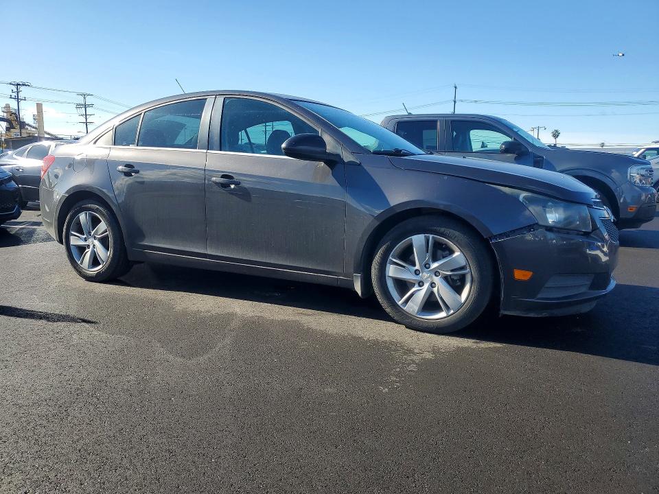 77221815 :رقم المزاد ، 1G1P75SZ5E7261022 vin ، 2014 Chevrolet Cruze مزاد بيع