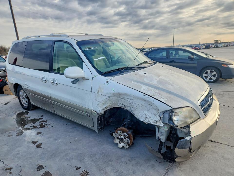 Продажа на аукционе авто 2005 Kia Sedona, vin: KNDUP132156705085, номер лота: 77865645