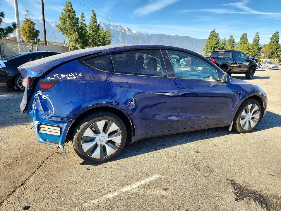 78676615 :رقم المزاد ، 7SAYGDEE0RF054524 vin ، 2024 Tesla Model Y مزاد بيع