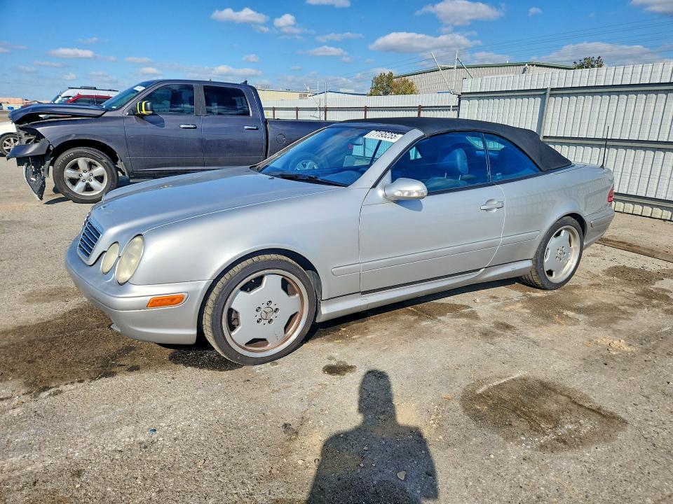 77195255 :رقم المزاد ، WDBLK74G72T115976 vin ، 2002 Mercedes-benz Clk مزاد بيع