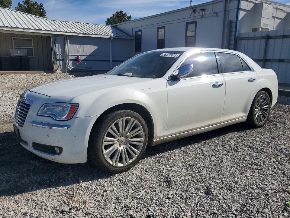 76270105 :رقم المزاد ، 2C3CA6CT6BH579887 vin ، 2011 Chrysler 300c مزاد بيع