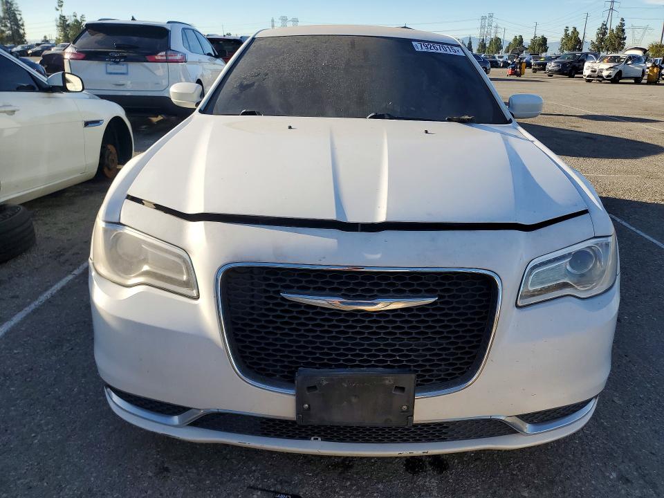 Продажа на аукционе авто 2015 Chrysler 300, vin: 2C3CCAAG2FH872212, номер лота: 79267015