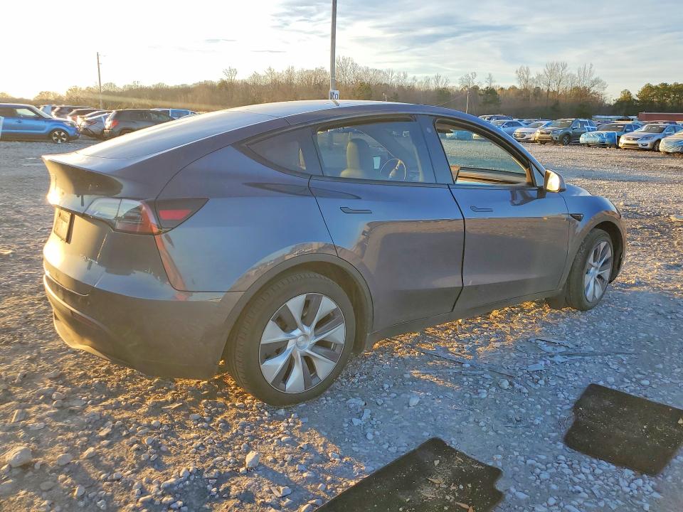 Продажа на аукционе авто 2022 Tesla Model Y, vin: 7SAYGAEE8NF469390, номер лота: 77385665