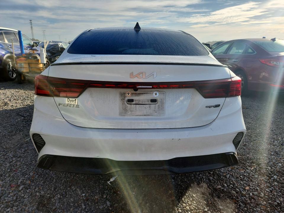 76826045 :رقم المزاد ، 3KPF54AD7NE455673 vin ، 2022 Kia Forte مزاد بيع