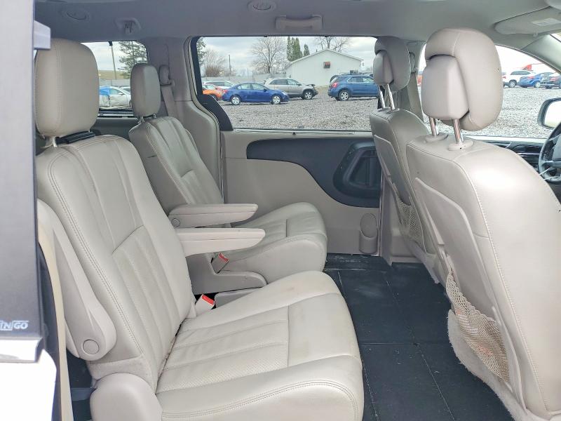 2013 Chrysler Town & Country მანქანა იყიდება აუქციონზე, vin: 2C4RC1CG8DR531746, აუქციონის ნომერი: 78311555
