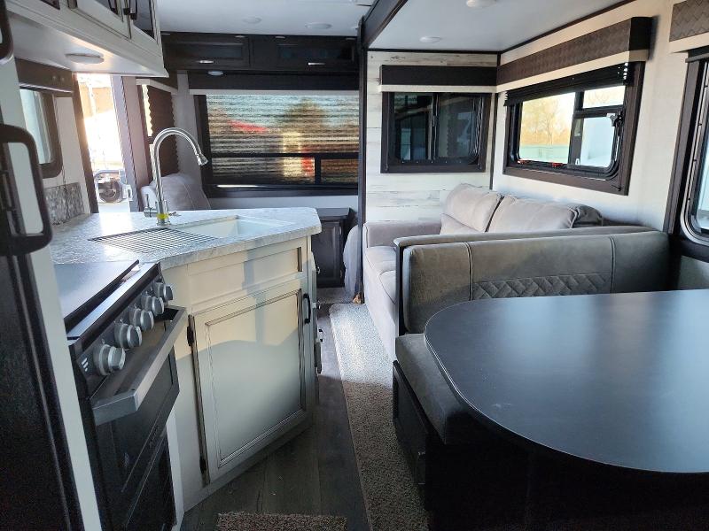 75923225 :رقم المزاد ، 1UJBJ0BP4L1JA0127 vin ، 2020 Jayco Inc Trailers مزاد بيع