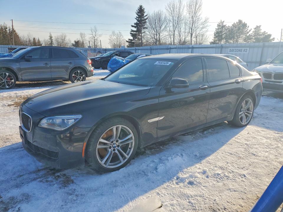 2013 Bmw 750 მანქანა იყიდება აუქციონზე, vin: WBAYB6C52DC998015, აუქციონის ნომერი: 78492435