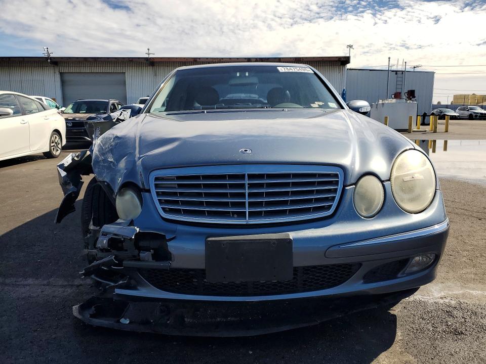 2004 Mercedes-benz E მანქანა იყიდება აუქციონზე, vin: WDBUF65J54A567548, აუქციონის ნომერი: 78475495