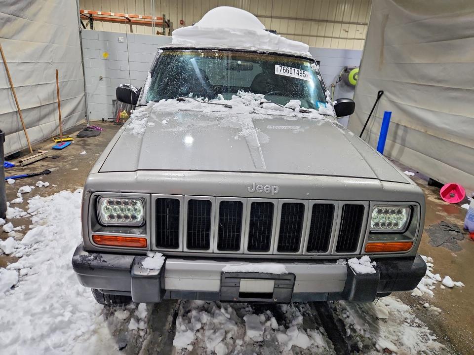 76601495 :رقم المزاد ، 1J4FF48S11L559573 vin ، 2001 Jeep Cherokee مزاد بيع