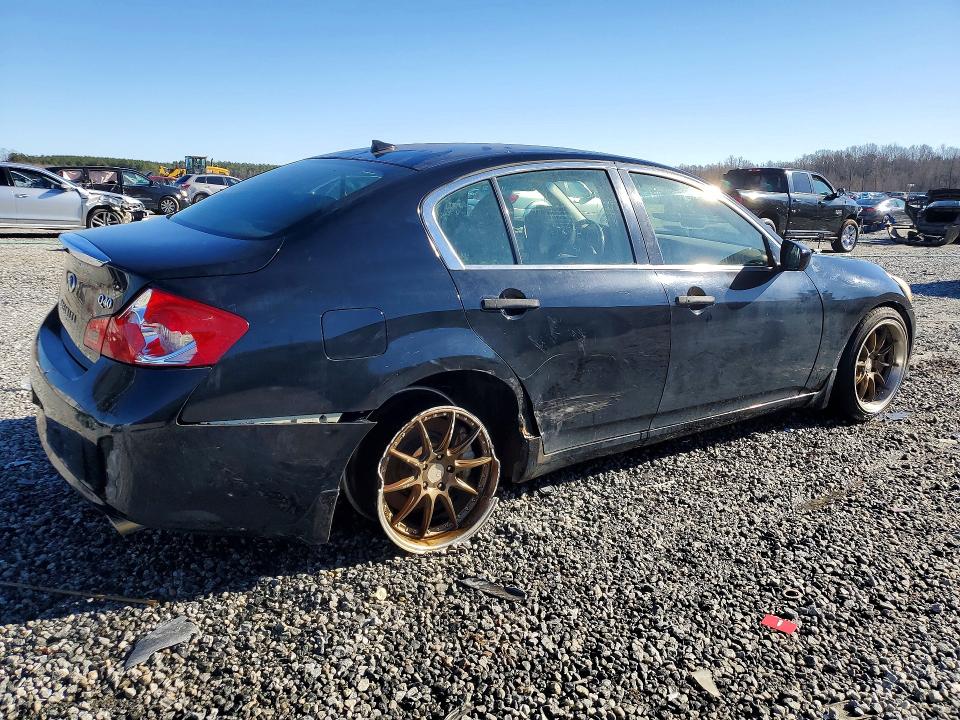76972385 :رقم المزاد ، JN1CV6AP6FM503565 vin ، 2015 Infiniti Q40 مزاد بيع