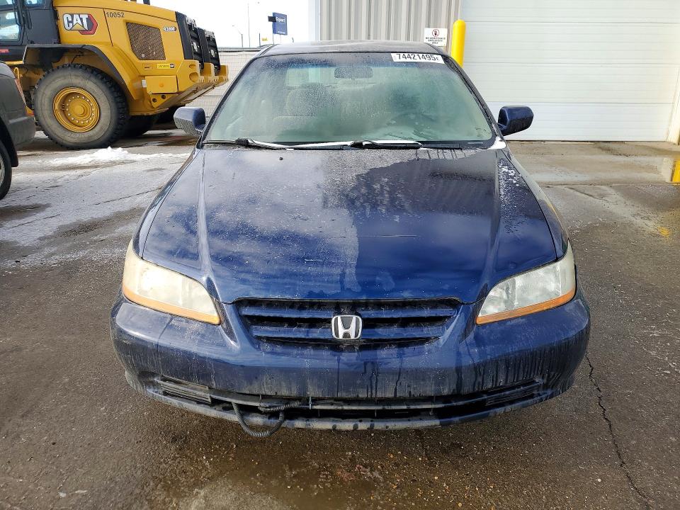 74421495 :رقم المزاد ، 1HGCG56401A813674 vin ، 2001 Honda Accord مزاد بيع
