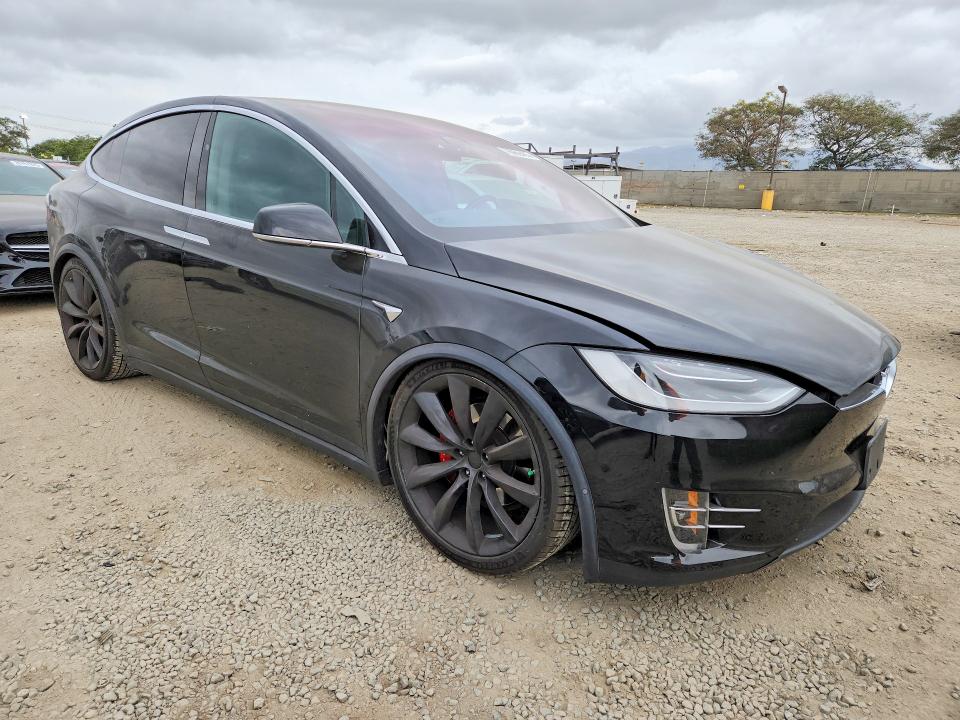 Продаж на аукціоні авто 2018 Tesla Model X, vin: 5YJXCBE44JF142920, номер лоту: 76669465