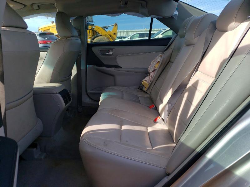 76552465 :رقم المزاد ، 4T1BF1FKXFU898853 vin ، 2015 Toyota Camry مزاد بيع