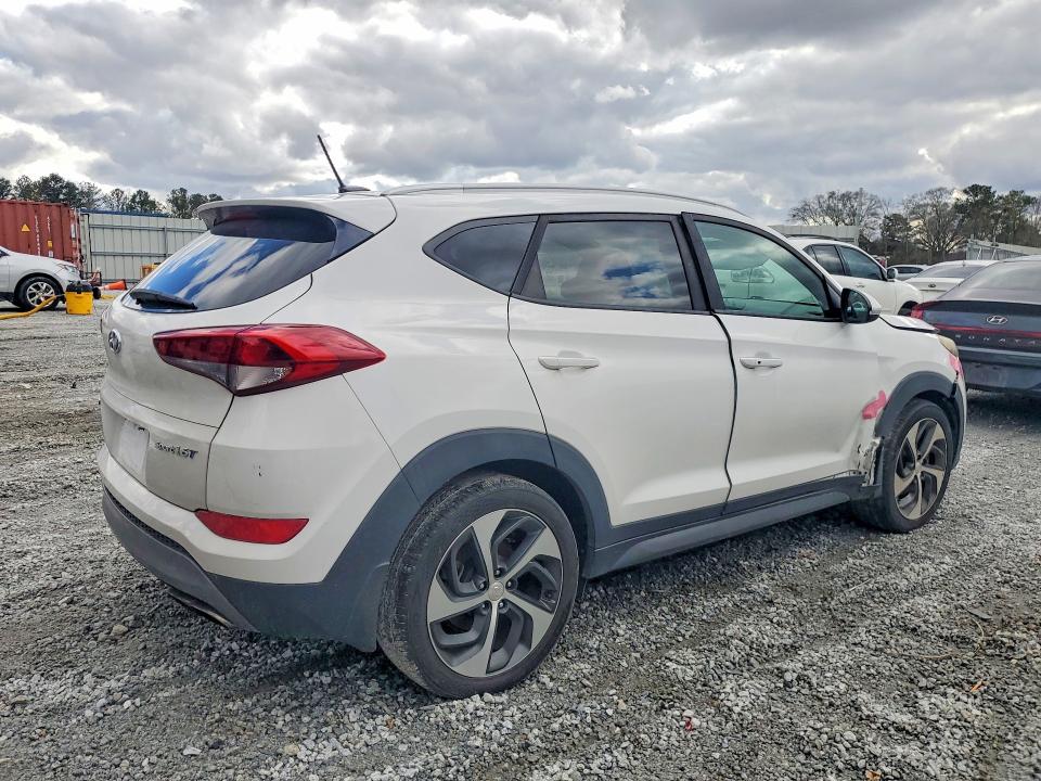 79274945 :رقم المزاد ، KM8J33A27GU250962 vin ، 2016 Hyundai Tucson مزاد بيع