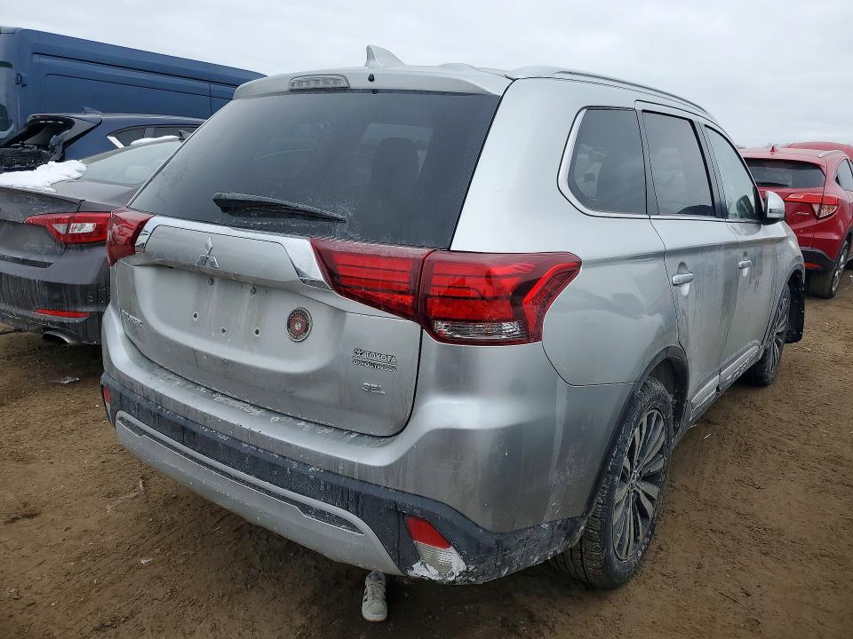 76052355 :رقم المزاد ، JA4AD3A30LZ021900 vin ، 2020 Mitsubishi Outlander مزاد بيع