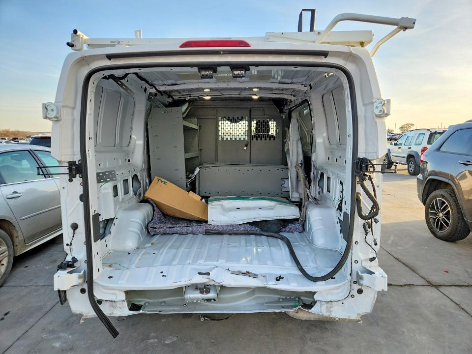 77539435 :رقم المزاد ، 1FTYE1Y86SKA69738 vin ، 2025 Ford Transit مزاد بيع